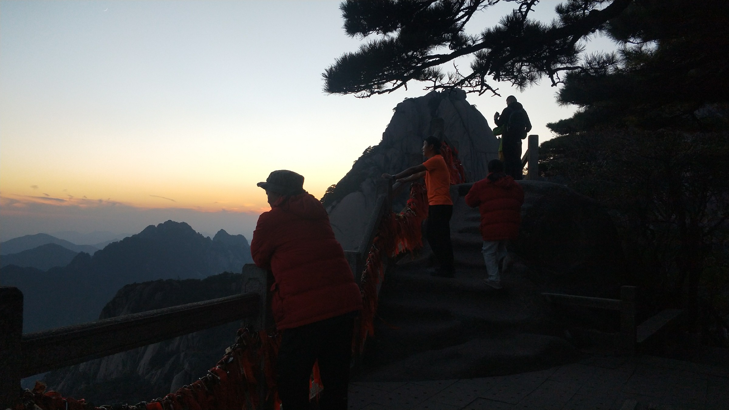 灏戝勾鏃剁殑姊︽兂榛勫北,瀛︾敓鏃朵唬姊︽兂