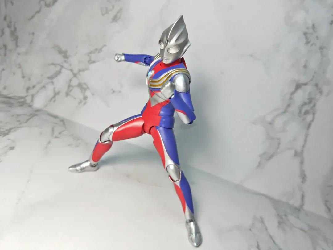 光的继承者图片,shf系列迪迦奥特曼开箱视频