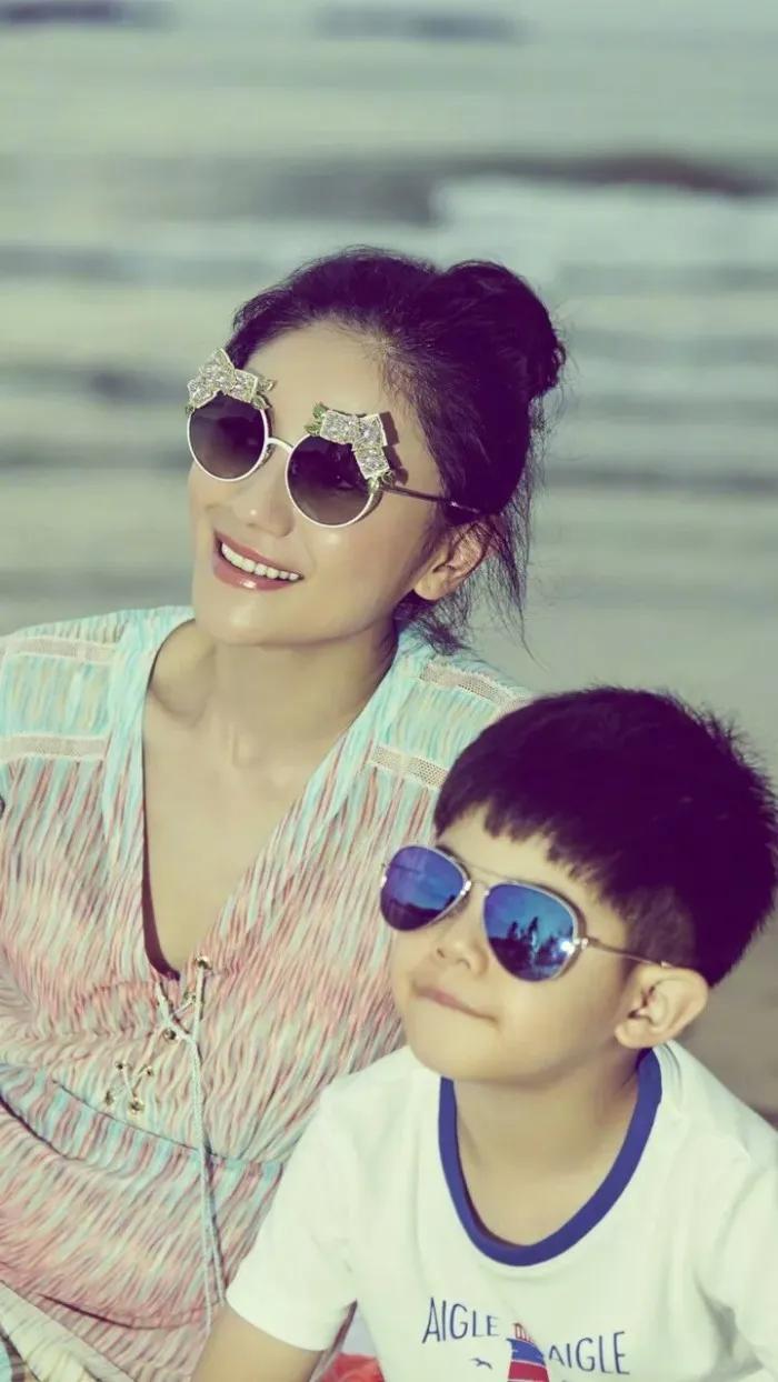 黄圣依还记得她演的七仙女吗,天仙配七仙女黄圣依身份暴露