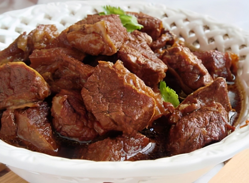 炖牛肉不柴的正确方法,炖的牛肉太柴了怎么吃