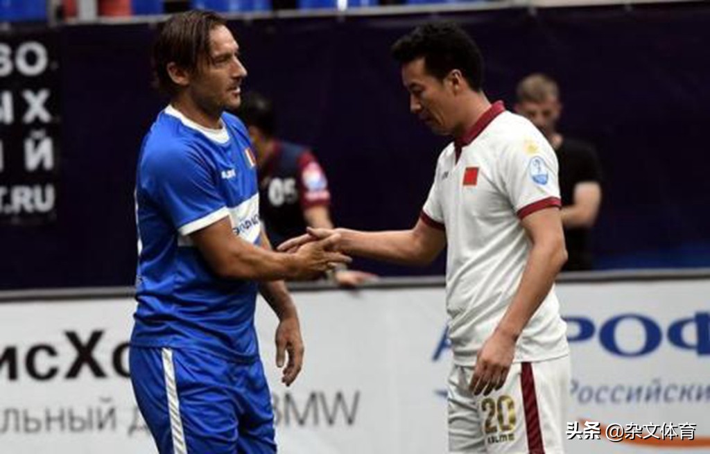 中国足球50年代球星,31岁老将登上中国足球顶峰