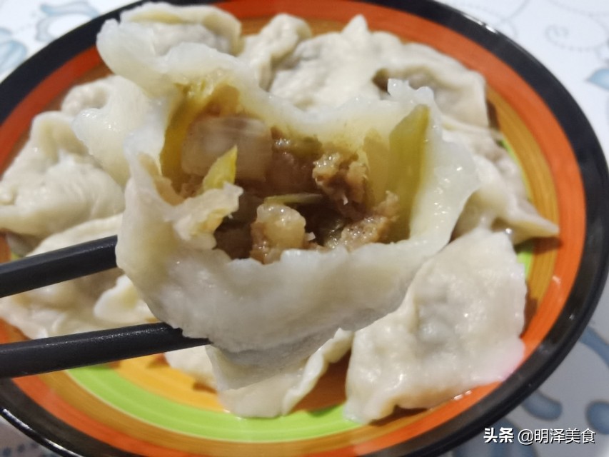 最好吃的牛肉萝卜馅饺子的做法,家常萝卜馅饺子做法