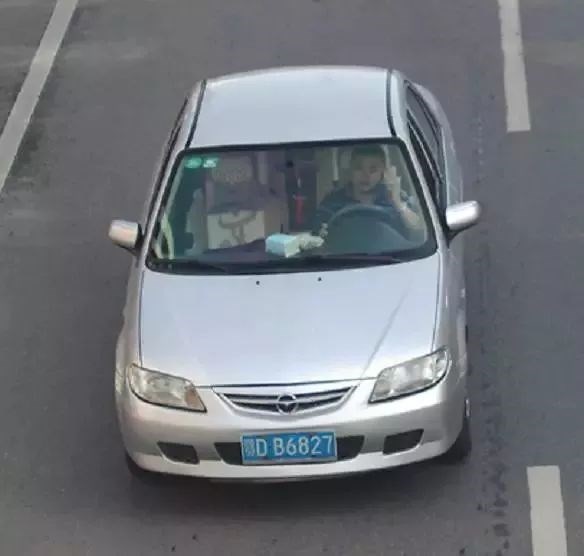 绿灯起步快了扣分吗,绿灯右转不停扣3分罚200元为什么