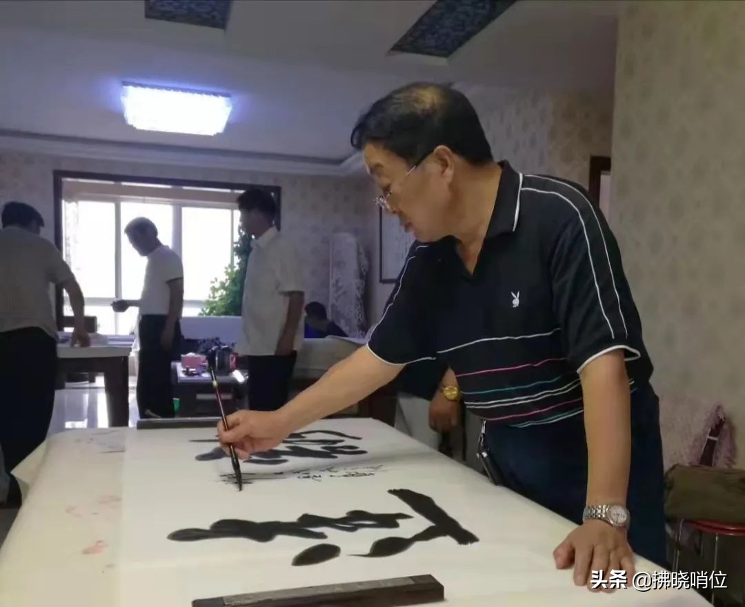 拂晓文学作品的图片,拂晓文艺