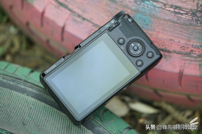 相机测评：理光GR3扫街拍照神器6199元买的不只是情怀