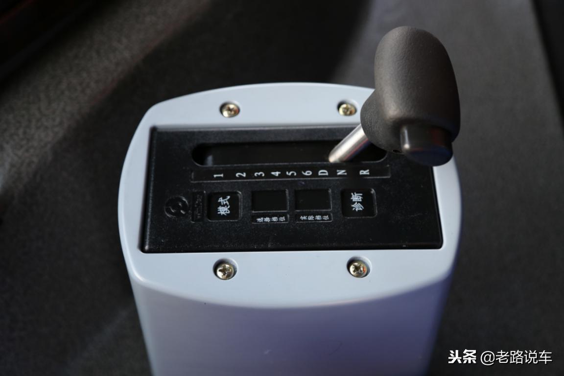 中国重汽自动挡最新款牵引车,l4重汽自动驾驶