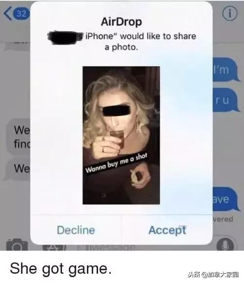 加拿大地铁上有变态强迫妹子看“*体下**”!你手机这个功能关了吗?