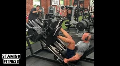 巨石强森母亲父亲多高,巨石强森父亲