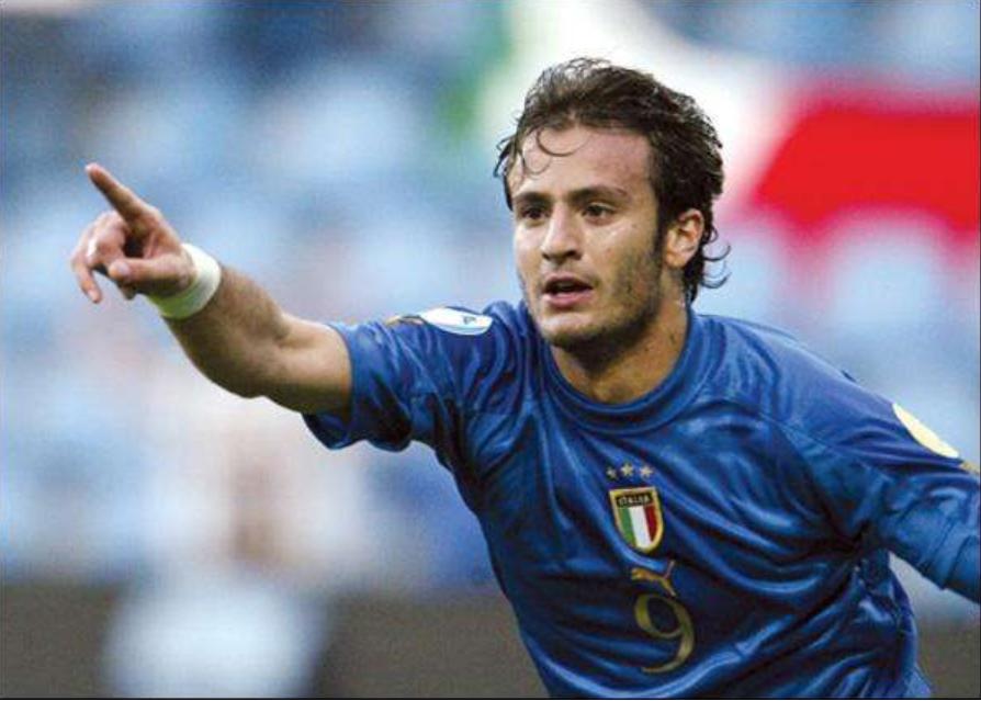 哪位足球球星纹了小猪佩奇,小猪佩奇满背纹身图