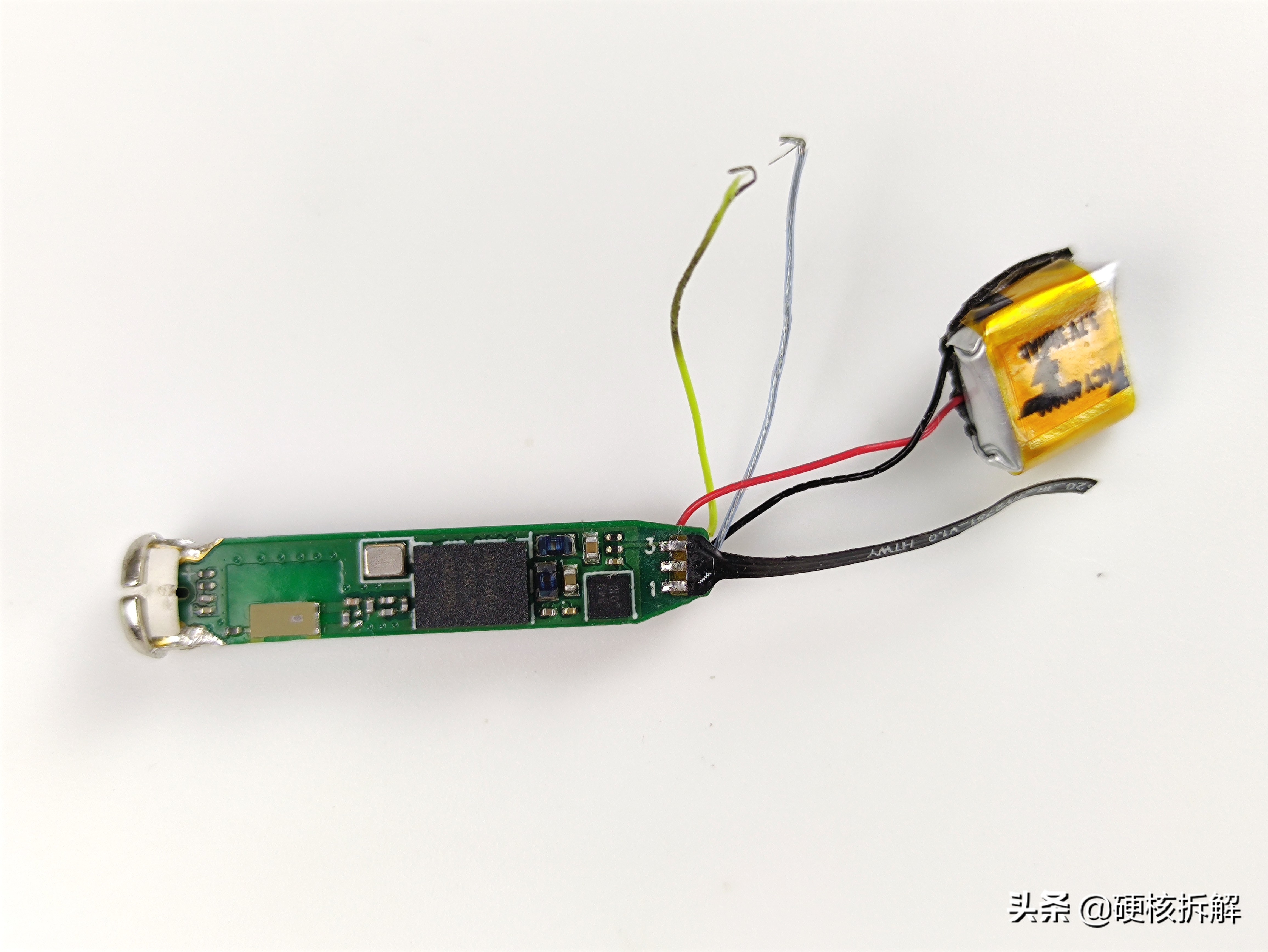 拆解苹果airpods和华强北airpods,拆解airpods耳机喇叭