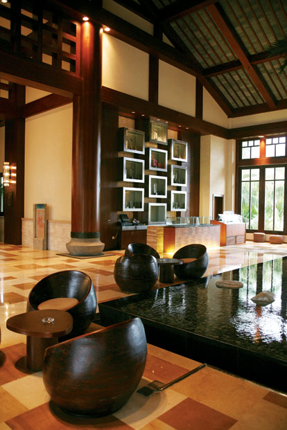 三亚希尔顿酒店多少钱一晚,三亚六月适合旅游度假吗