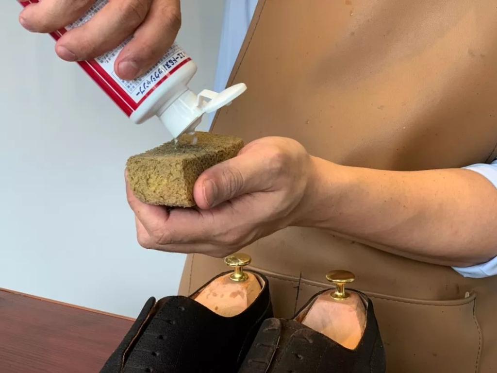 翻毛皮鞋绒面专用刷,绒面鞋翻毛皮鞋清洁护理液