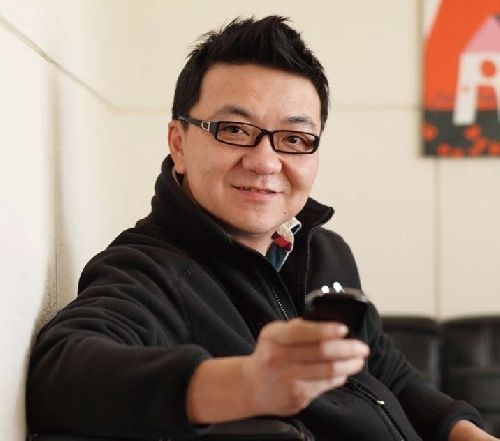 各大评论员评价董路,董路是如何成为一名足球解说员