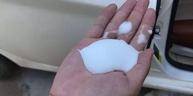 车子有异味难闻去不掉,车内去异味比活性炭好的东西