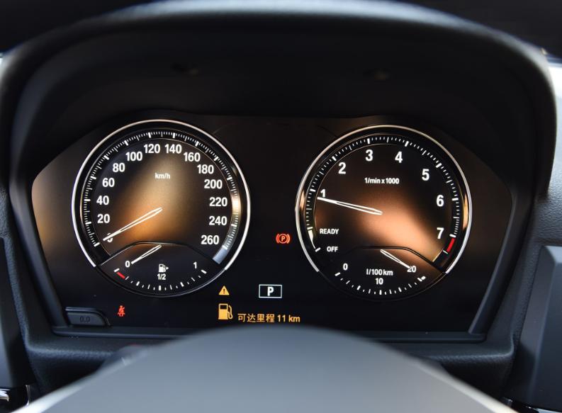 2023款奔驰a180l和宝马120i,奔驰a级180和200哪个更值得买