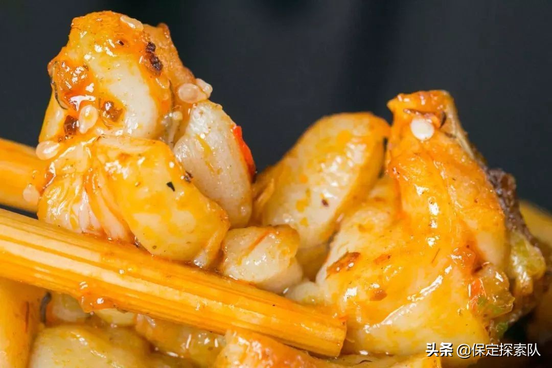 网红牛蛙塔,保定牛蛙