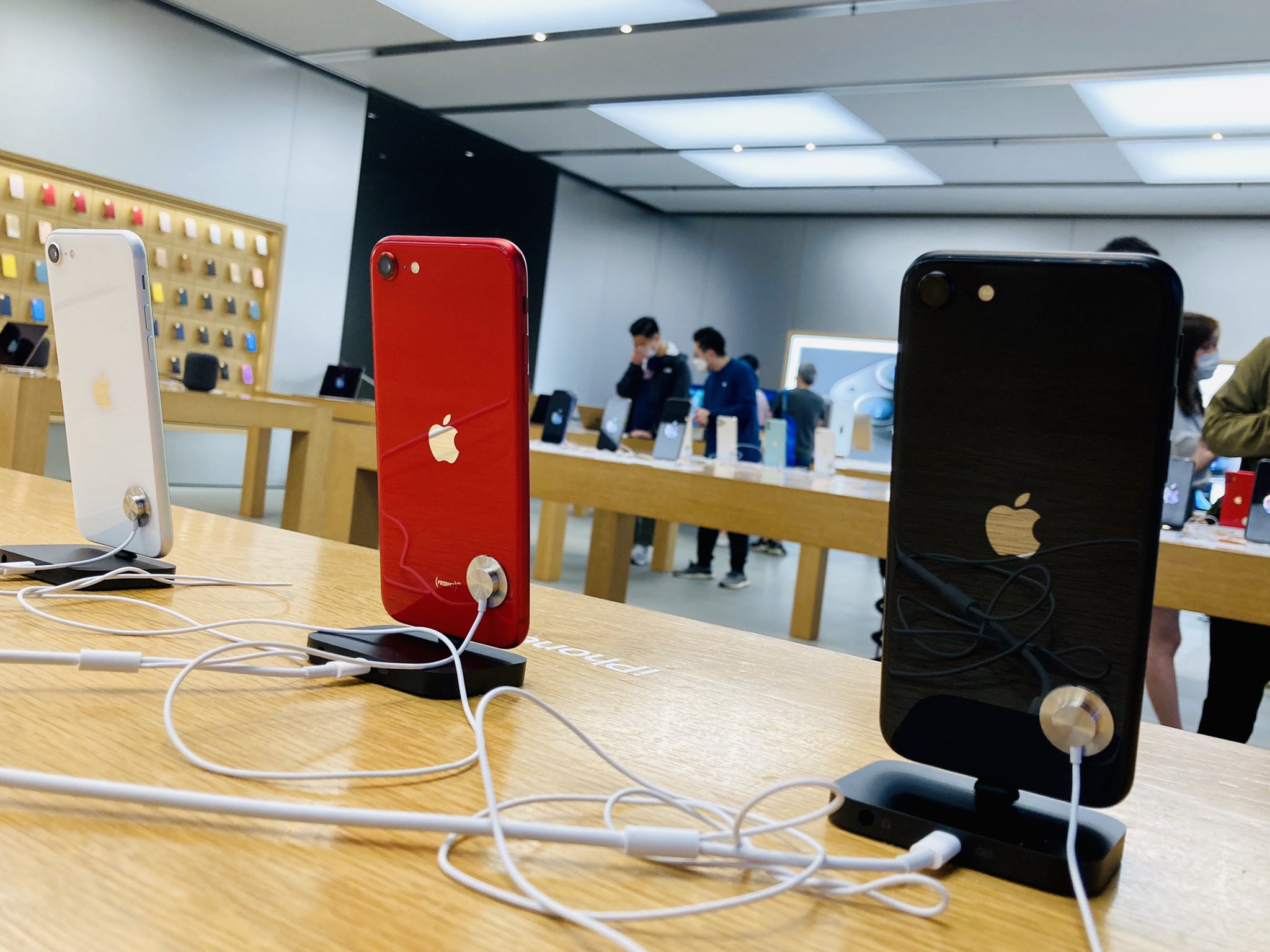 iphonese现在怎么样了,iphonese最新消息