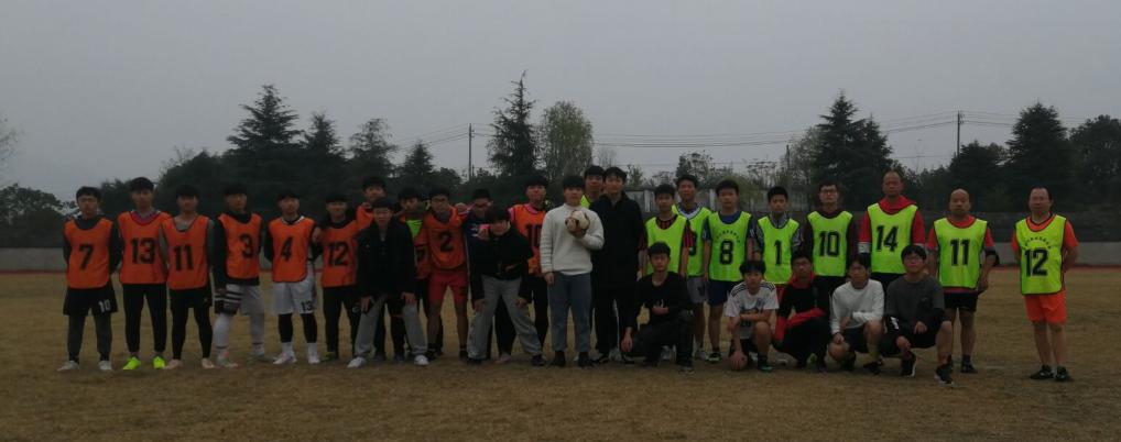 激情澎湃的校园足球,鄂州市秋林高中体艺节