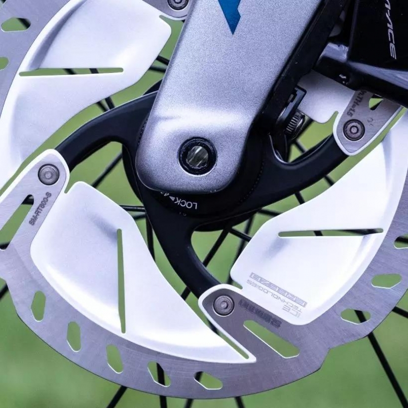 永久自行车后刹车蹭碟怎么调节,自行车碟盘怎么矫正