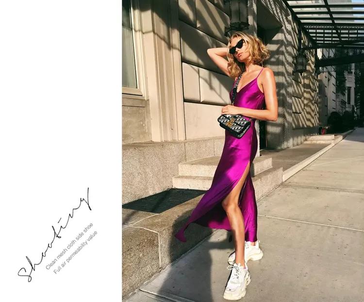 谁说小白鞋土这样穿又酷又美,2021流行的小白鞋显瘦又百搭