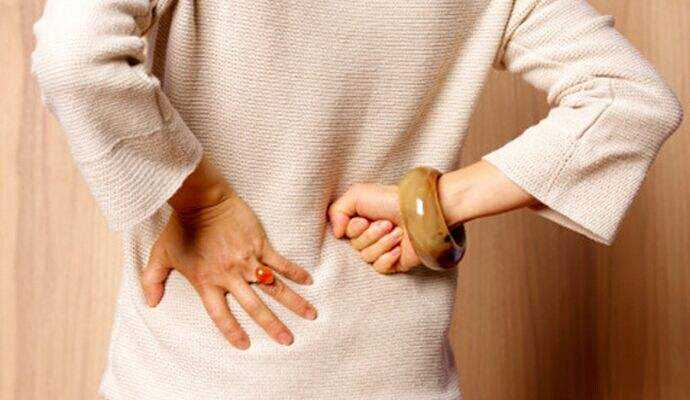 产后科普产后腰疼的预防措施,导致妈妈产后腰疼的5个错误姿势