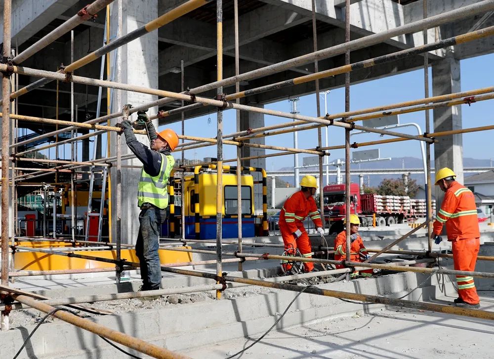 冲!市区连接线“最后一战”
