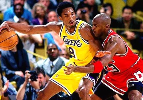 快船队重造“三角进攻”战术！“单打强点”伦纳德该由谁来应对？