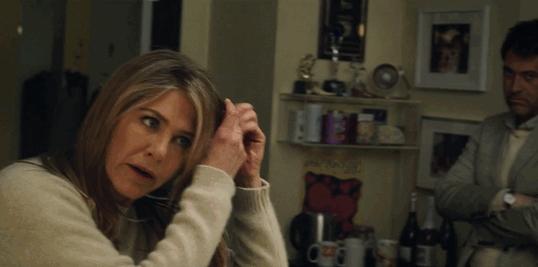 穿MaxMara拎Valextra，真正高级女精英穿衣，还得看这部美剧