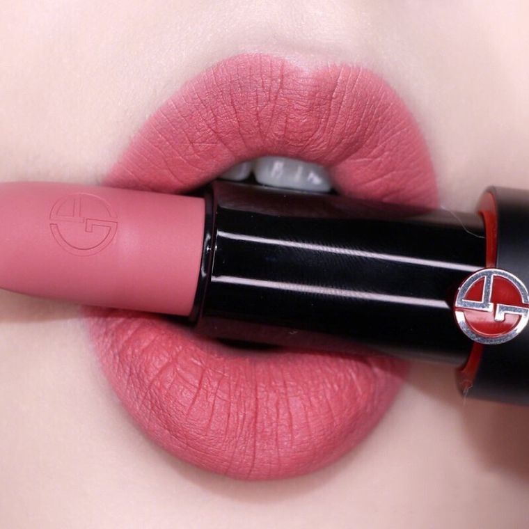 李佳琦推荐，大牌口红最值得购买的豆沙色！你有没有？