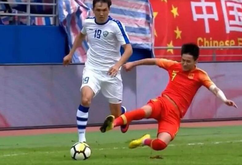 国足惨遭黑哨,国足被黑得最惨的一次