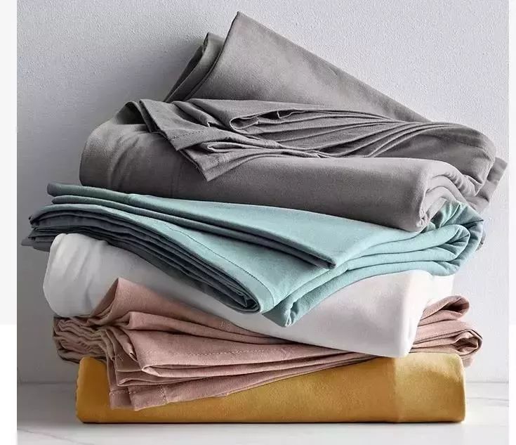 什么品牌的四件套睡觉舒服,什么材质的四件套睡觉舒服