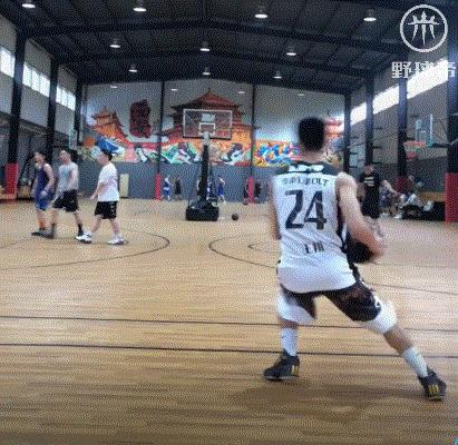 为什么有人能三威胁直接过人,三威胁晃过人后怎么进攻