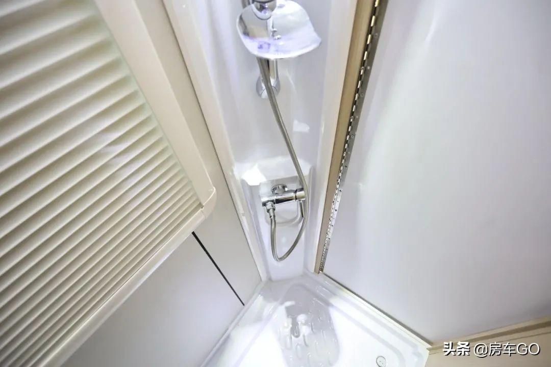 奇瑞瑞弗房车v800c多少钱,奇瑞20万以下房车报价大全