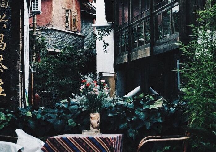 玉龙雪山日照金山的美,玉龙雪山日照金山美照