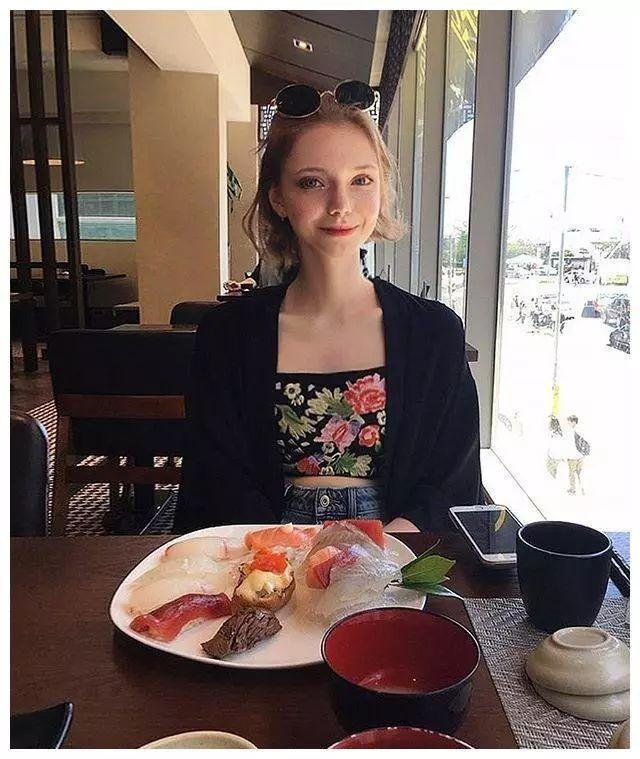 这些韩国品牌的定番模特，私底下也是值得follow的对象