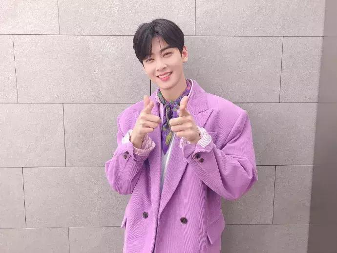 李宇春，吴青峰，王俊凯都在穿的韩国潮牌Pushbutton！