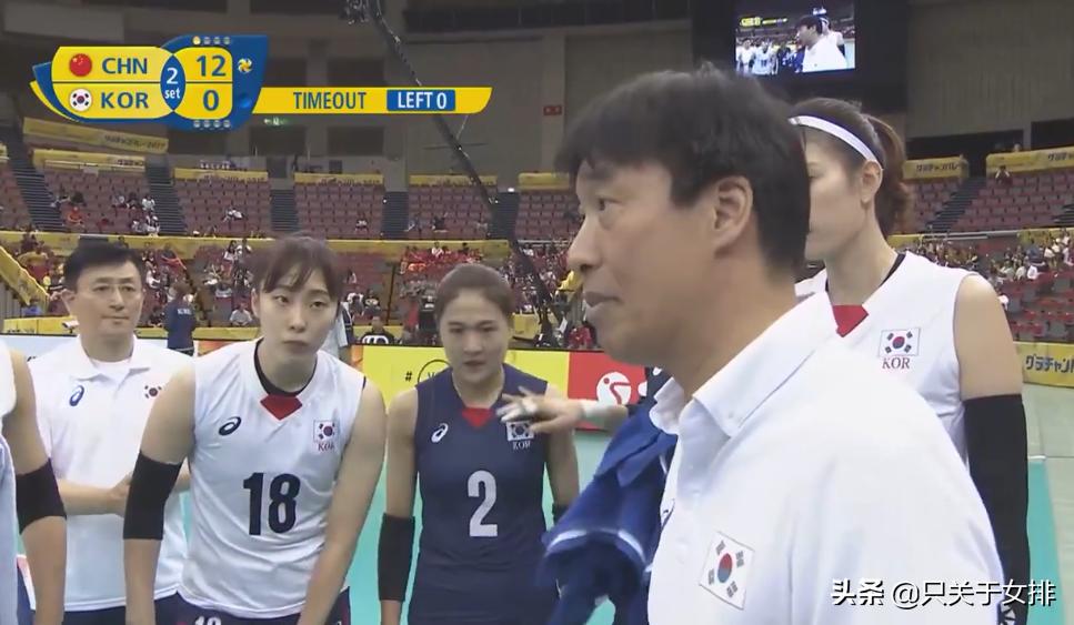 女排连续发球得分,朱婷连发三球中国女排惊天逆转