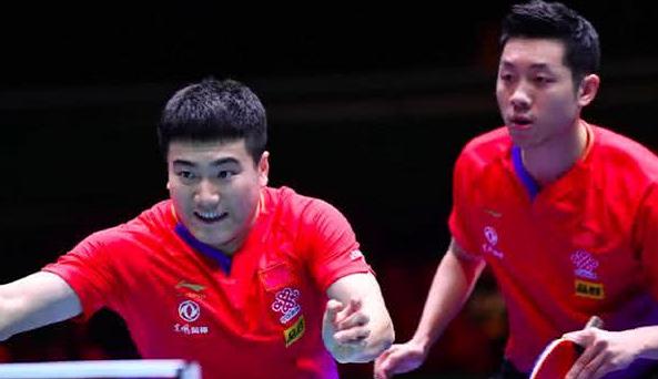 中国乒乓球男团蝉联冠军颁奖,中国乒乓球世界杯决赛