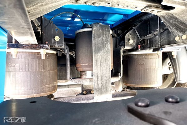 17.5绫充腑杞村ぇ鏉胯溅,17.5绫崇殑涓疆杞村ぇ鏉胯溅