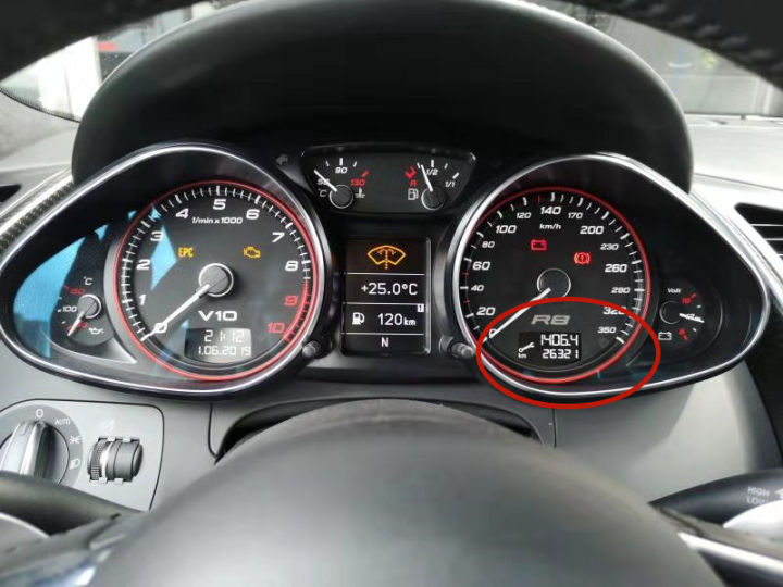 10年奥迪r8车好价不高,十年的r8