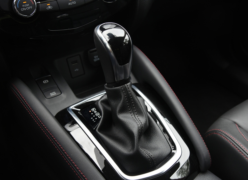 空间舒适油耗少的suv,空间舒适配置好的车