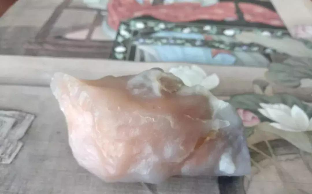 新疆罗布泊有戈壁石吗,新疆罗布泊哪些石头比较值钱