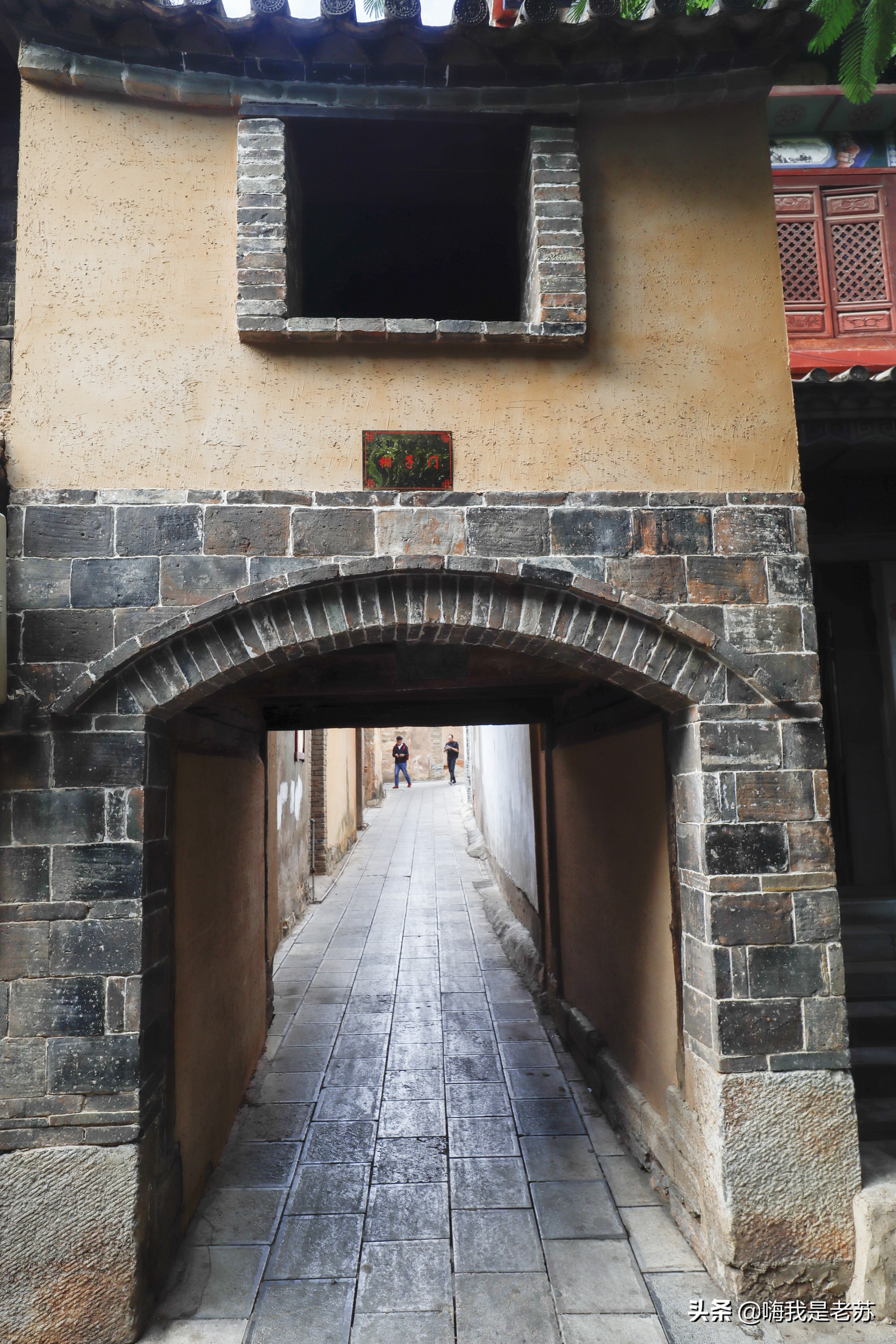 建水汽锅鸡放黑胡椒还是白胡椒,云南建水汽锅鸡怎样让汤更多