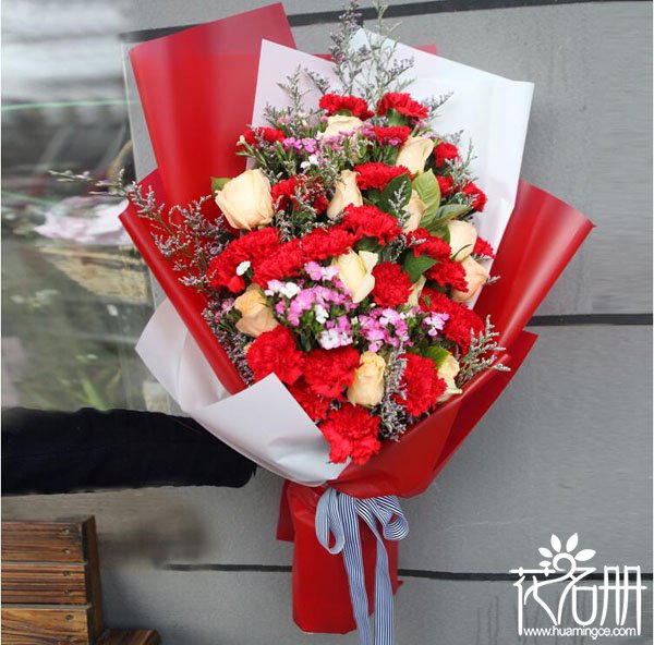 母亲节为什么要送康乃馨,母亲节为什么要送老婆礼物