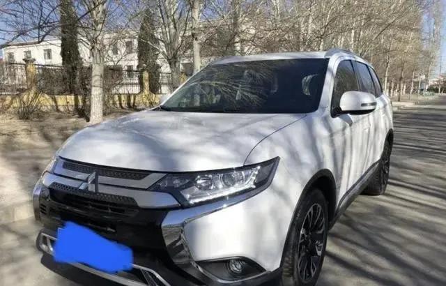 入手二手欧蓝德性价比高吗,欧蓝德2.0两驱畅享新车落地价