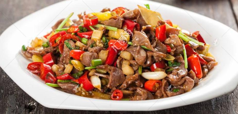 口感脆爽下饭菜酸辣仔姜鸡胗,凉拌鸡胗脆爽香辣下酒棒极了