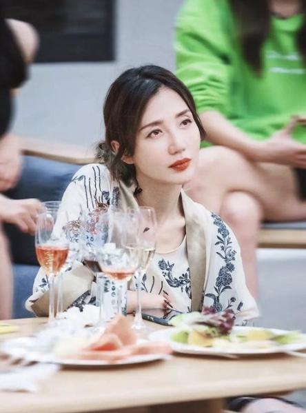 阿朵坦言当年隐退原因好心酸,从爆红到销声匿迹