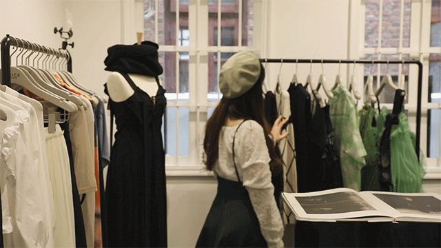 超模刘雯国内,刘雯走过的顶级秀场