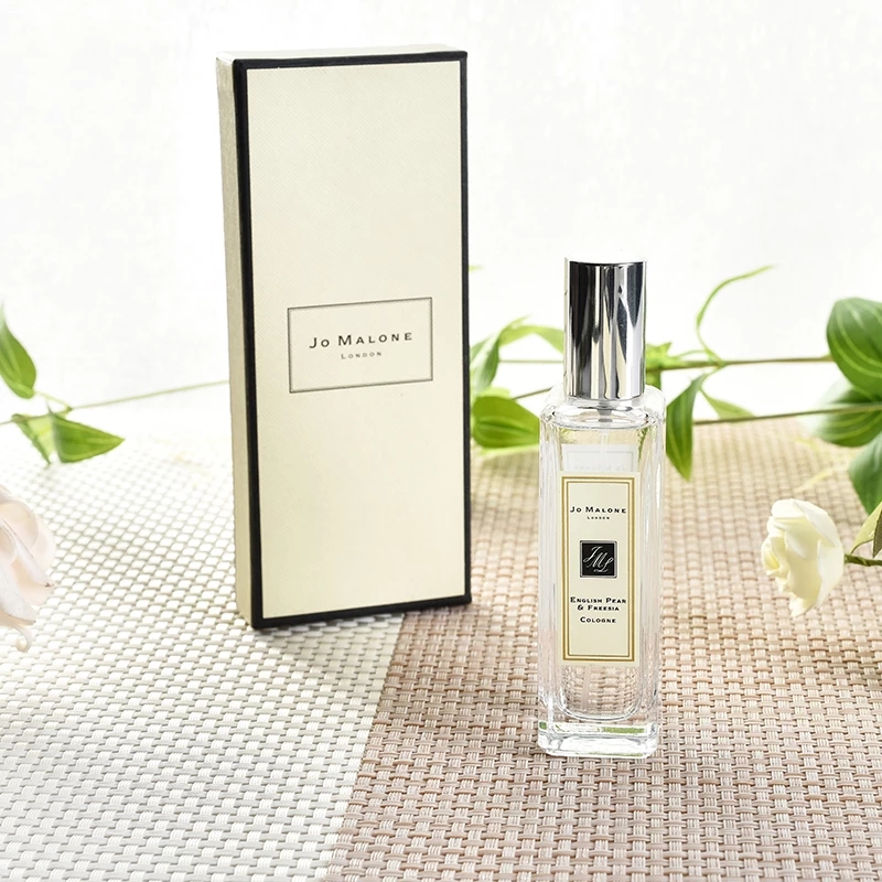 蓝风铃清新淡香水测评,蓝风铃香水推荐适合什么香味