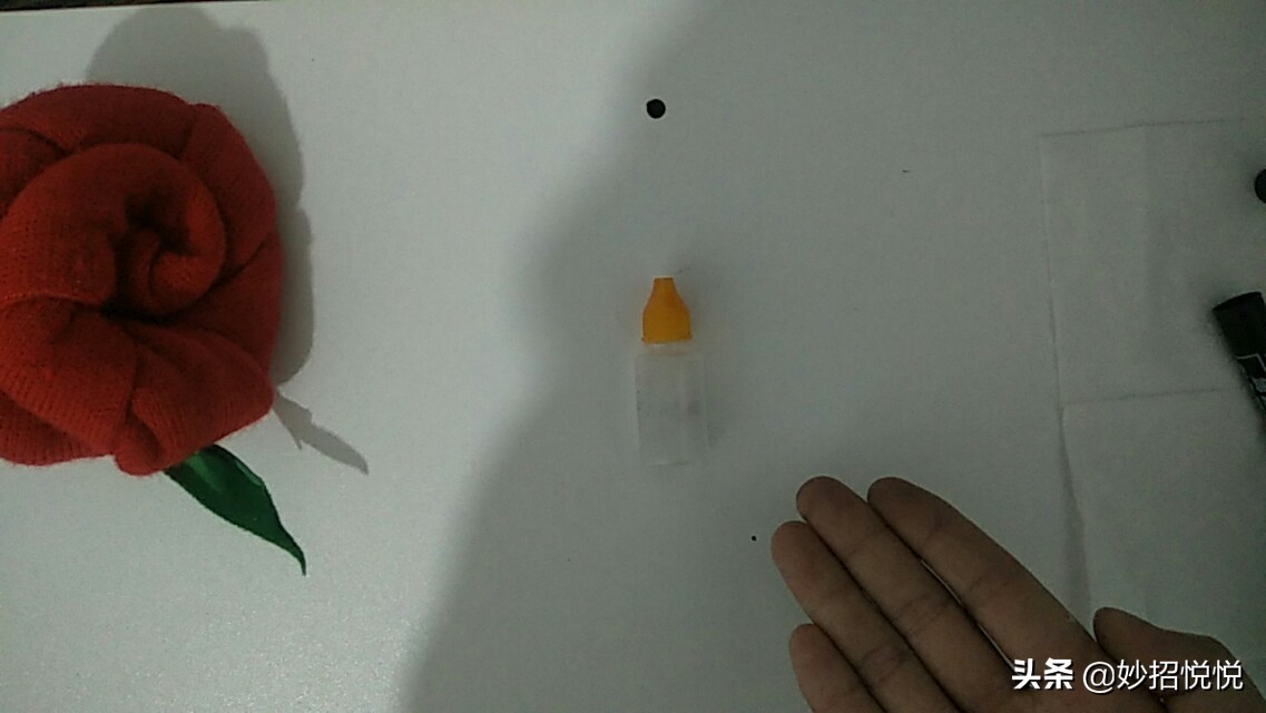 眼线笔买回来怎么不出水,599元眼线笔